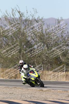 media/Dec-01-2025-Moto Forza (Mon) [[2daa91e15f]]/2-Intermediate Group/Session 3 (Turn 3)/